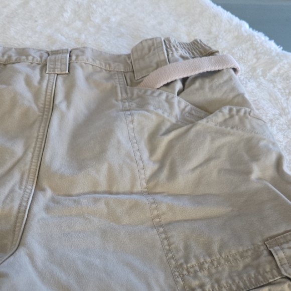 5.11 Tactical Light Tan Cargo Shorts - Picture 13 of 15